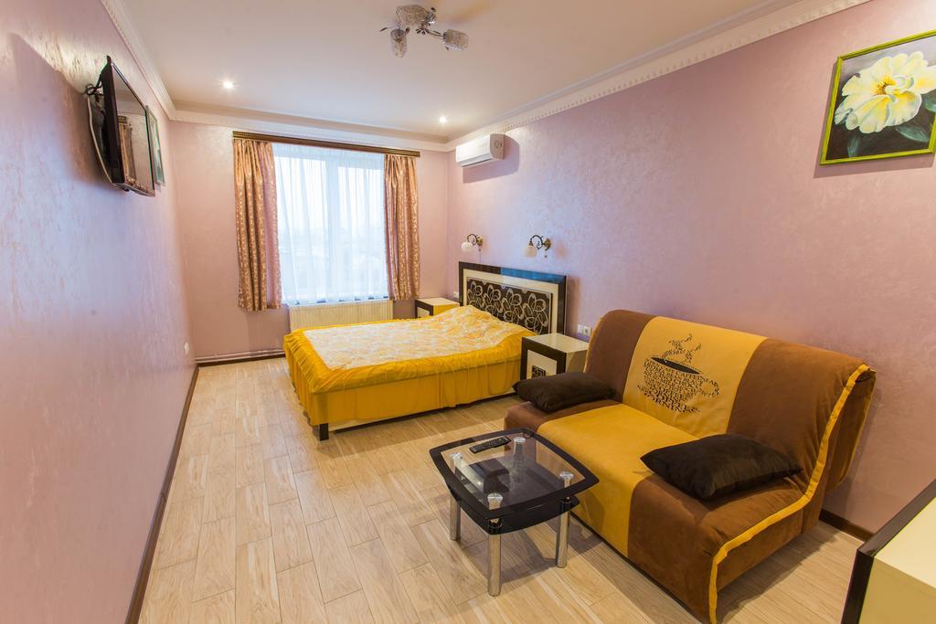 Modern Apartment On Akademika Sakharova 27A Ivano-Frankivsk Luaran gambar