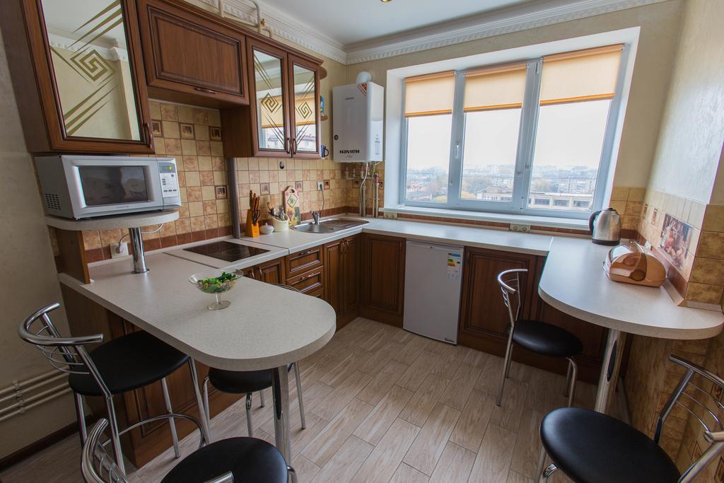 Modern Apartment On Akademika Sakharova 27A Ivano-Frankivsk Luaran gambar